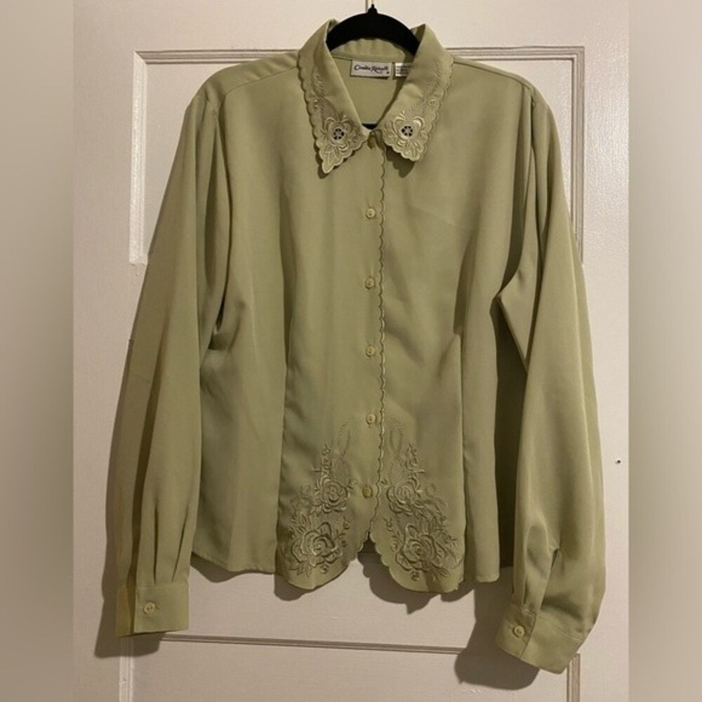 Claudia Richard Seafoam Green Vintage Button Down Floral Embroidered Blouse